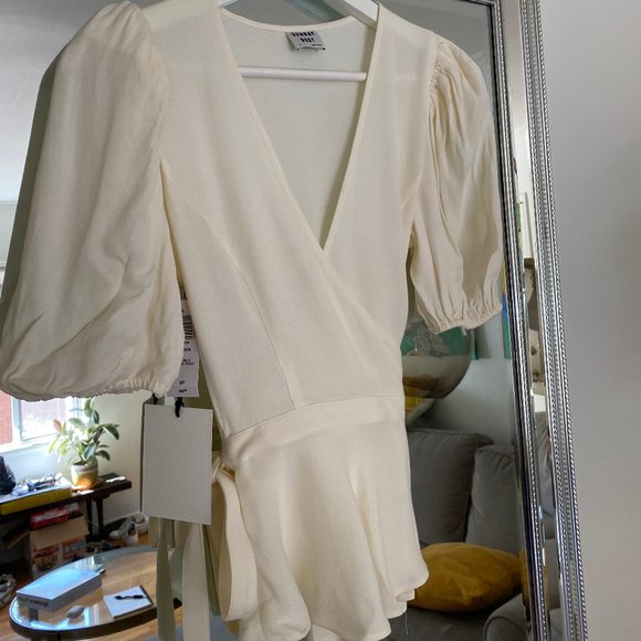 Aritzia Sunday Best Magda Blouse Wrap Shirt - Picture 3 of 5